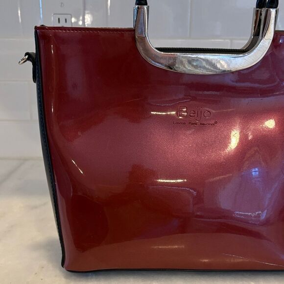 Beijo Bag Purse Handbag The Diva High Gloss Convertible Crossbody Satchel Bag - Picture 3 of 16